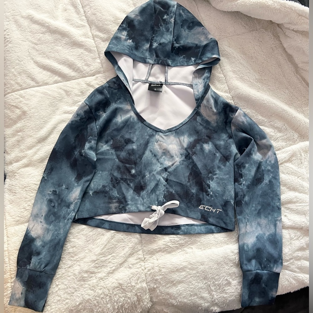 Echt Crop Top